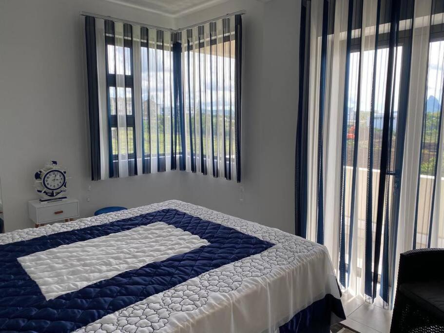 Stylish & Luxury 2-Bed Parkside Apart With Pool Vacoas-Phoenix Dış mekan fotoğraf