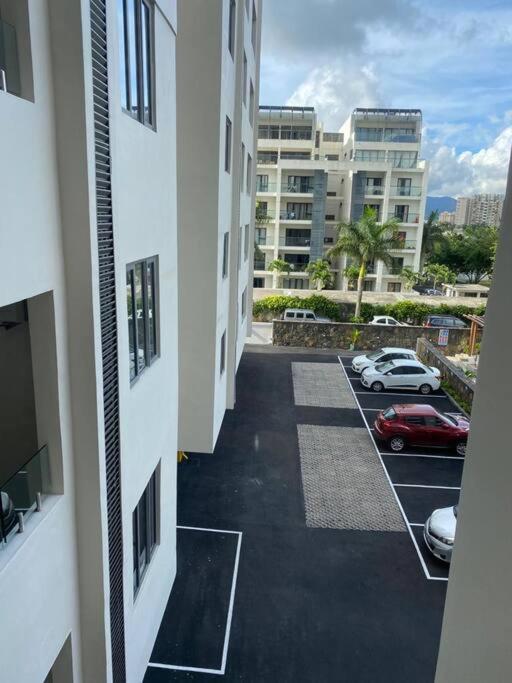 Stylish & Luxury 2-Bed Parkside Apart With Pool Vacoas-Phoenix Dış mekan fotoğraf